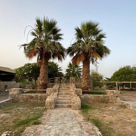 Villa Uae Farm Qur Esterno foto