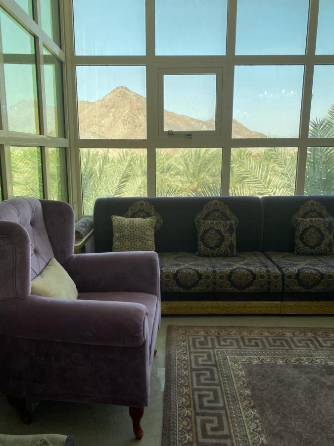 Villa Uae Farm Qur Esterno foto