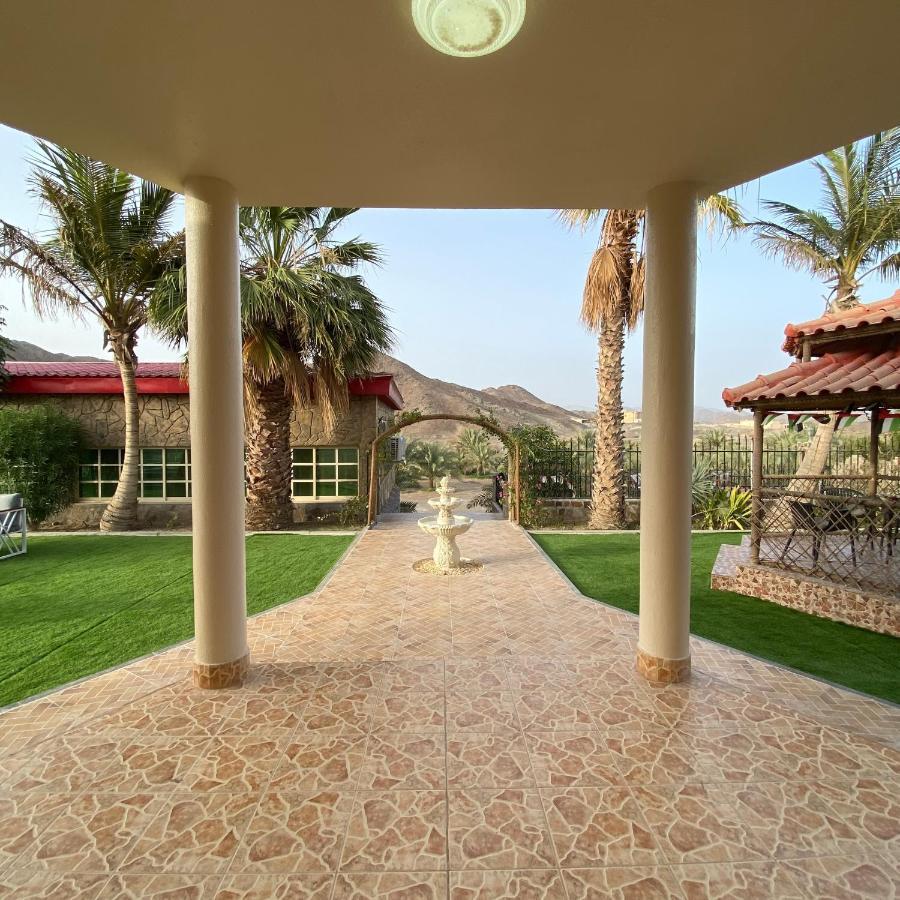 Villa Uae Farm Qur Esterno foto