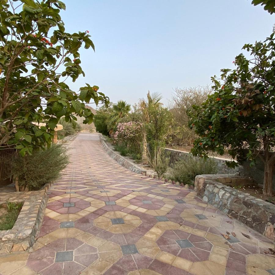 Villa Uae Farm Qur Esterno foto
